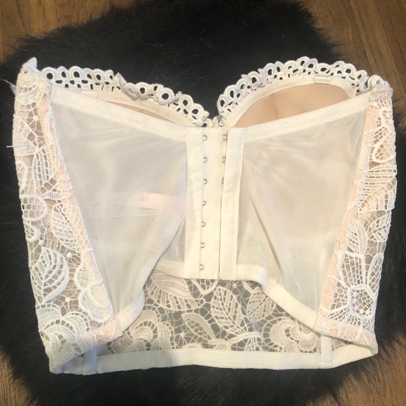 Victoria’s Secret nude floral lace mini bustier - Picture 4 of 5